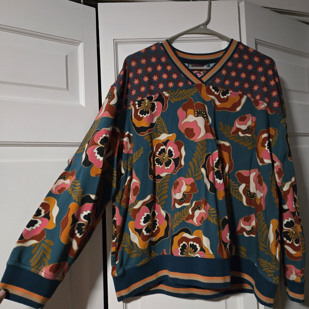 Floral V-Neck Sweater